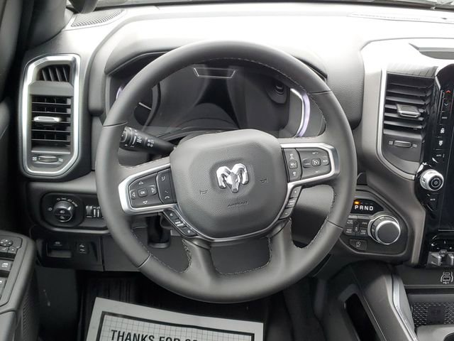 New 2026 RAM 1500 4x4 Crew Cab image 7