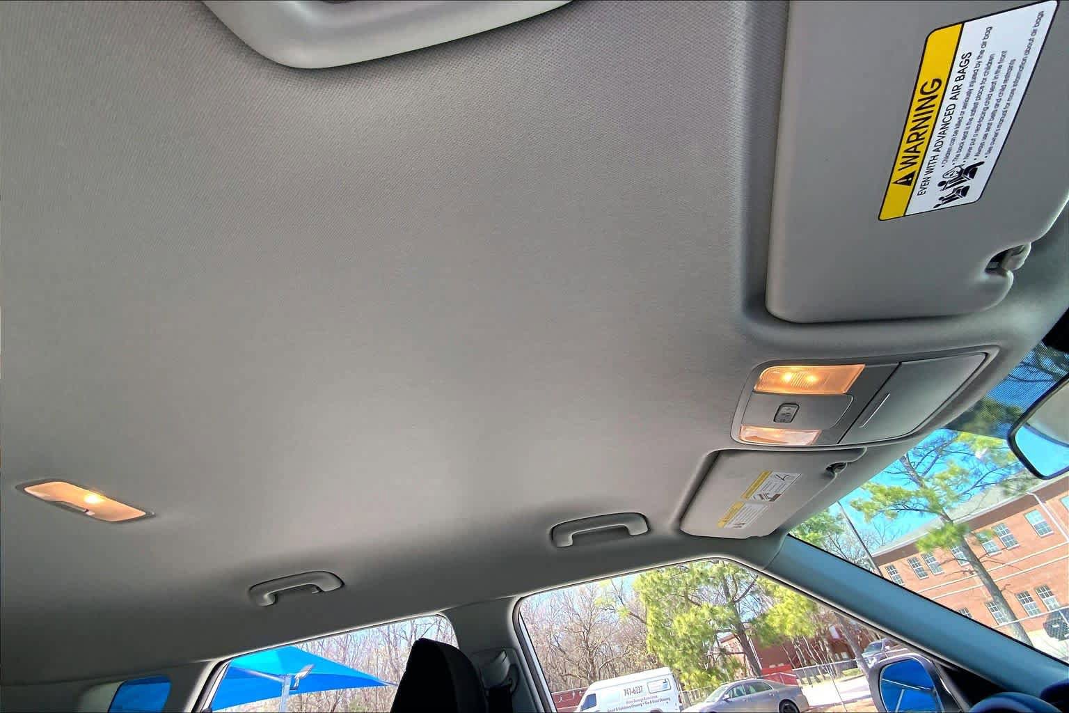 Used 2025 Kia Soul LX w/ LX Technology Package FWD image 14
