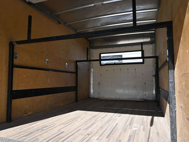 Used 2017 Chevrolet Express 3500 image 18