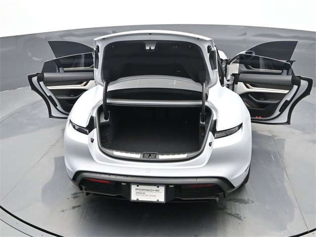 Used 2022 Porsche Taycan Turbo S image 28