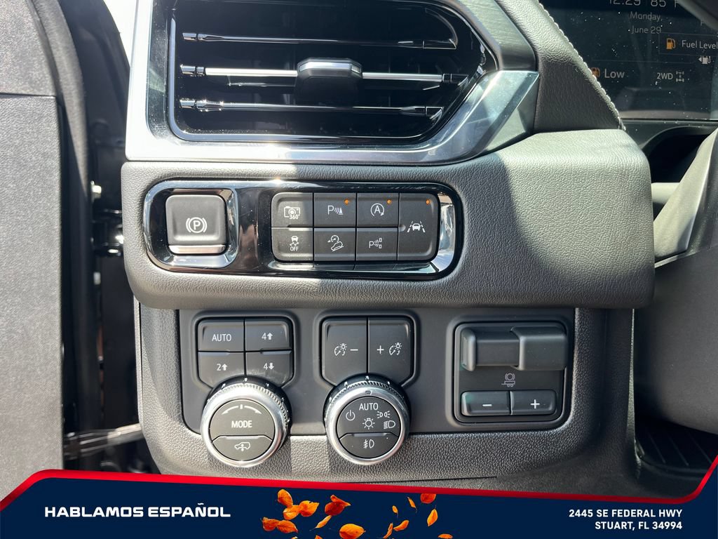 New 2026 GMC Yukon XL Denali w/ Denali Reserve Package AWD/4WD image 25