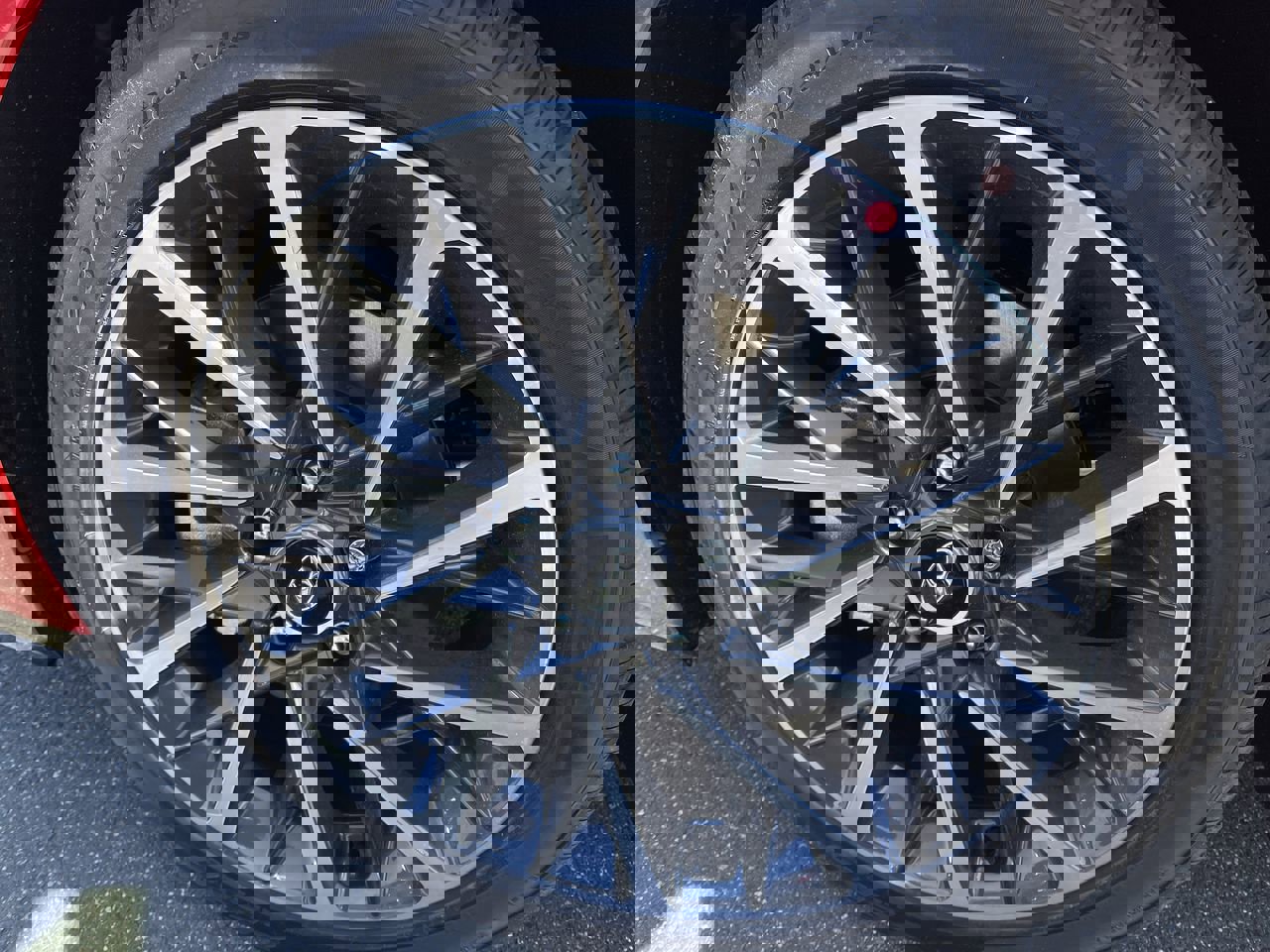 Used 2021 Hyundai Sonata Limited w/ Preferred Accessory Package image 10