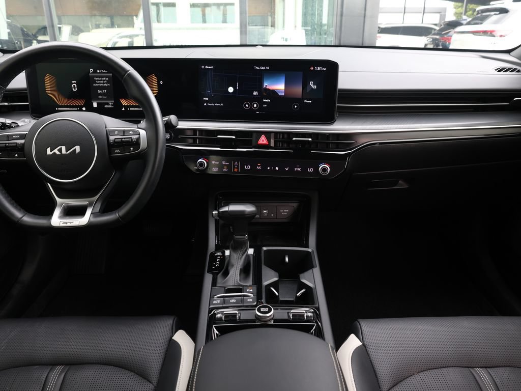 Used 2025 Kia K5 GT-Line w/ GT-Line Premium Package FWD image 23