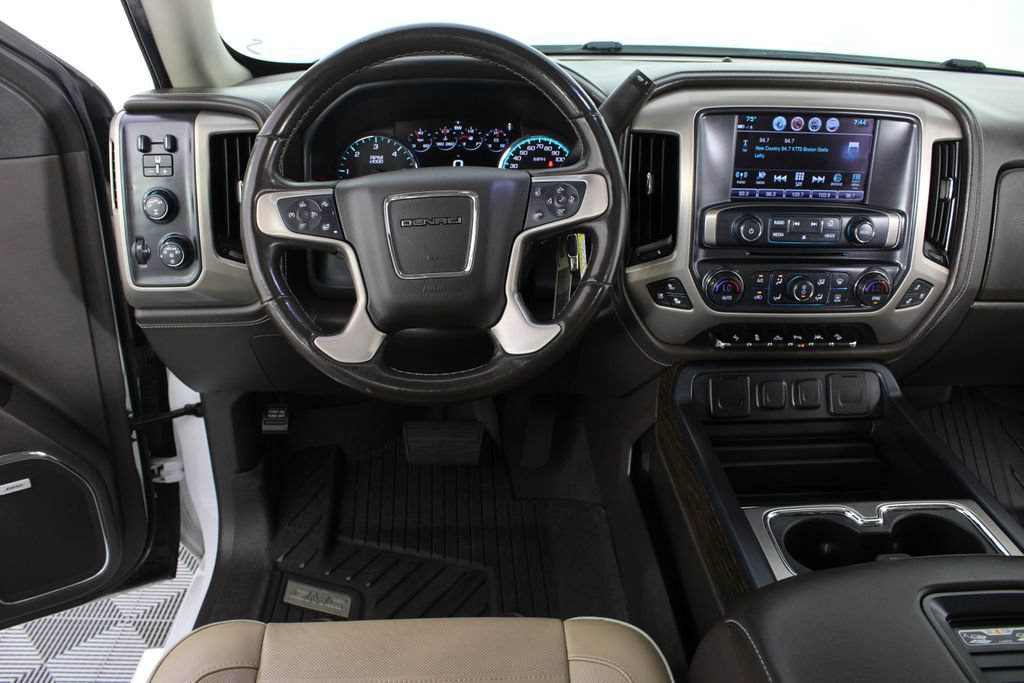 Used 2018 GMC Sierra 1500 Denali AWD/4WD image 12