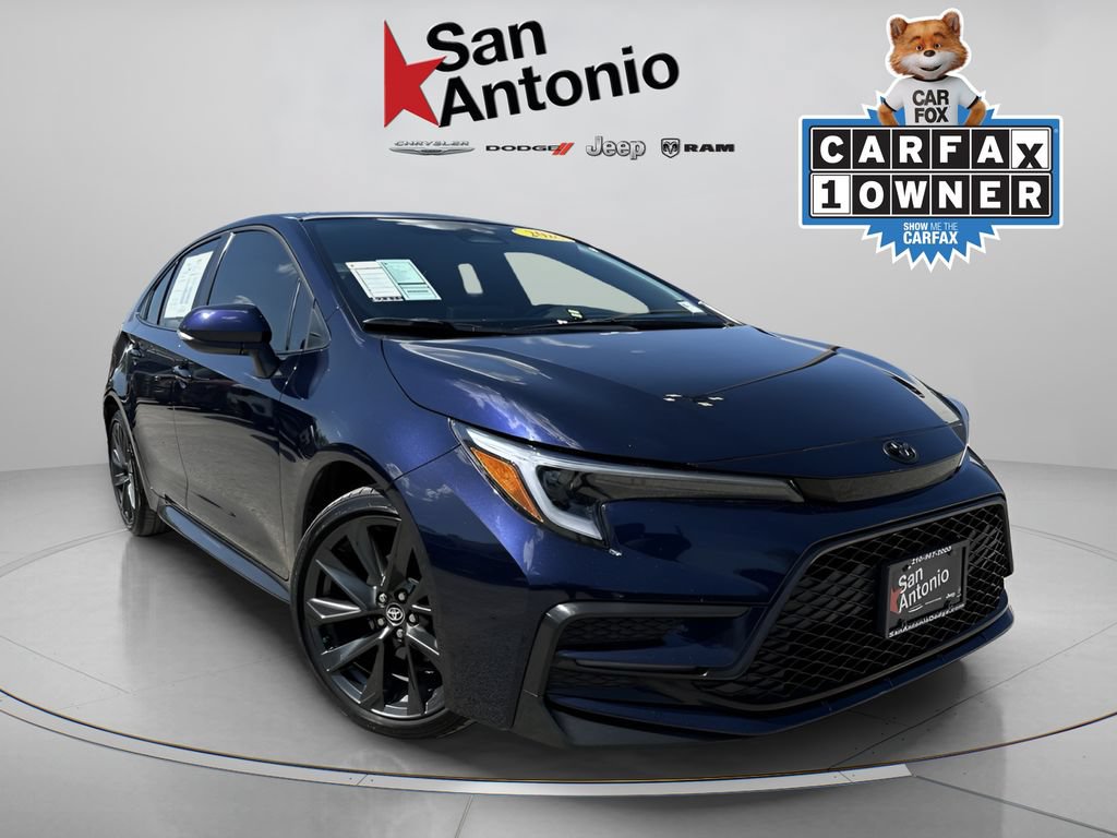Used 2026 Toyota Corolla SE FWD image 1