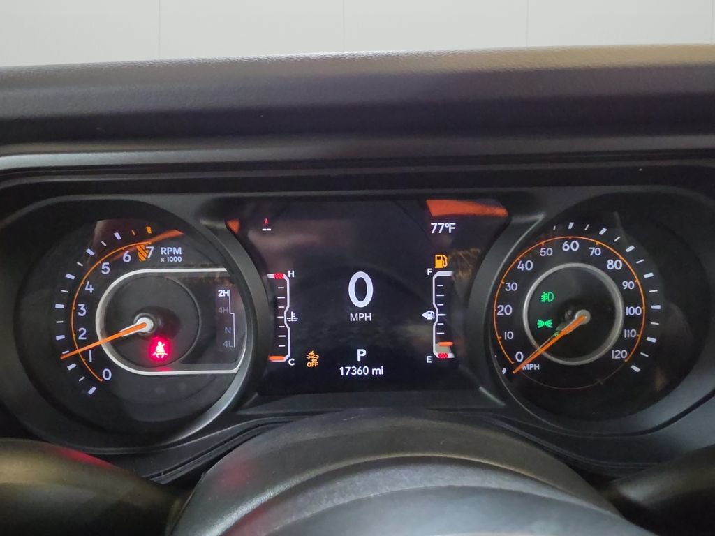 Used 2024 Jeep Gladiator Mojave w/ Technology Group AWD/4WD image 22