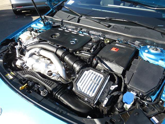 Used 2025 Mercedes-Benz CLA 250 4MATIC image 7