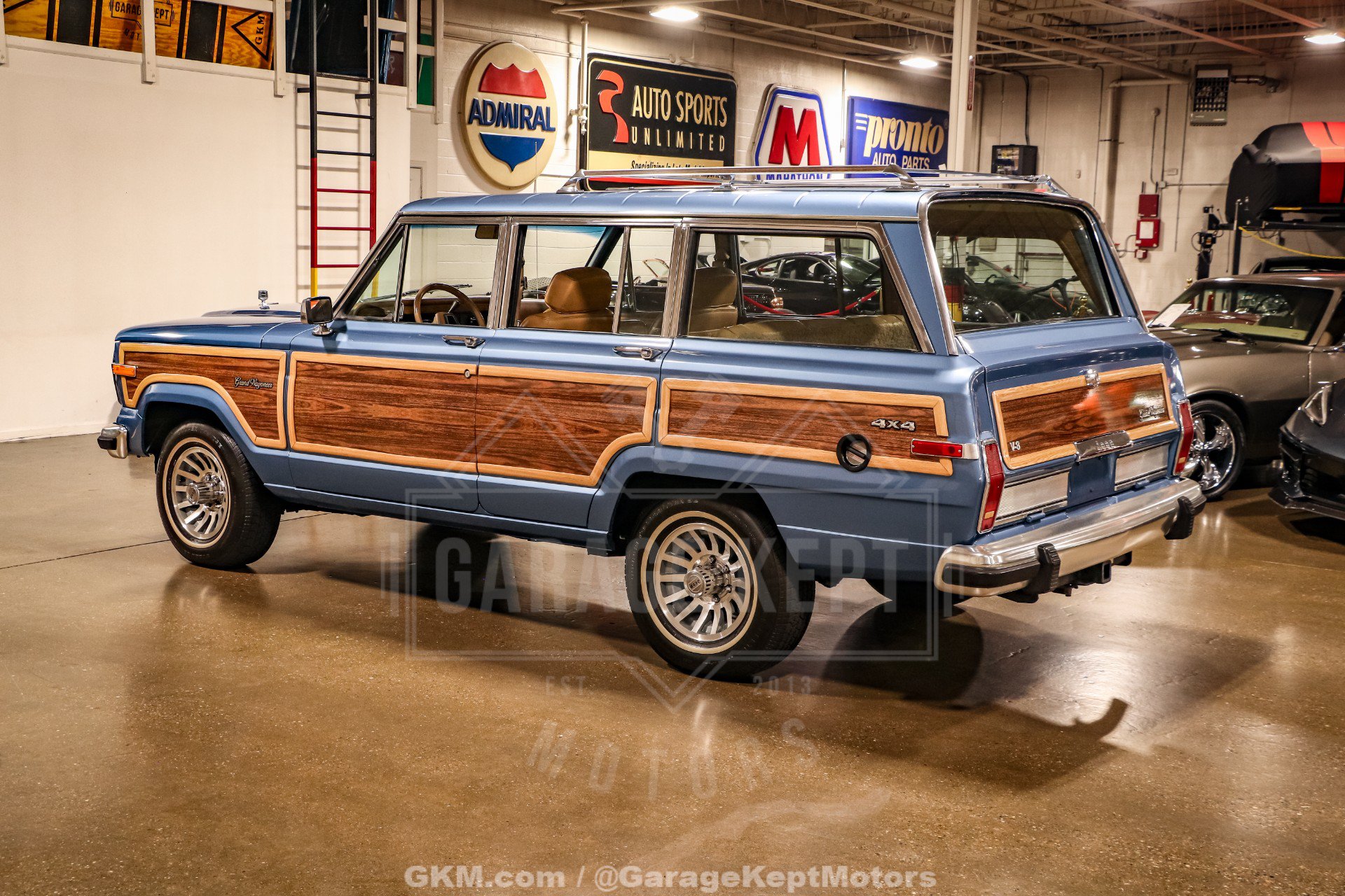 Used 1987 Jeep Grand Wagoneer AWD/4WD image 6