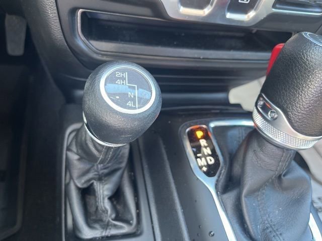 Used 2023 Jeep Wrangler Sport S image 22