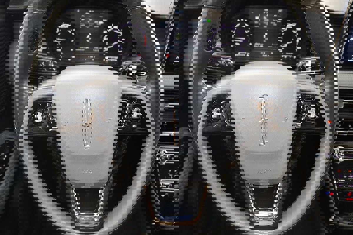 Used 2021 Lincoln Corsair FWD image 31