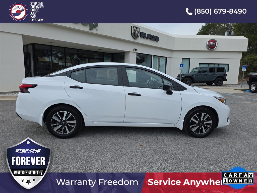 Used 2024 Nissan Versa S w/ S Plus Package image 4