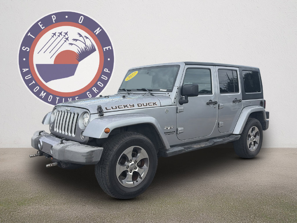 Used 2017 Jeep Wrangler Unlimited Sahara w/ Connectivity Group AWD/4WD image 2