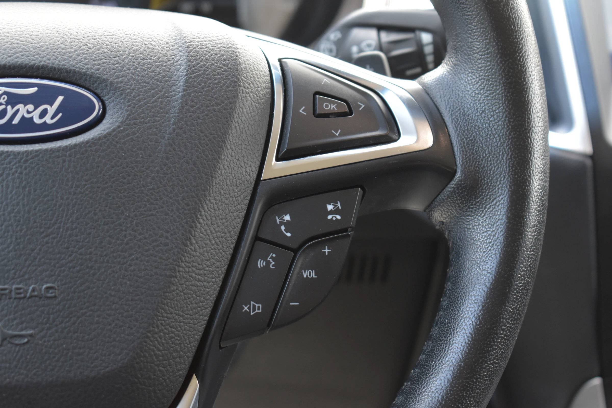 Used 2020 Ford Edge SEL AWD/4WD image 52