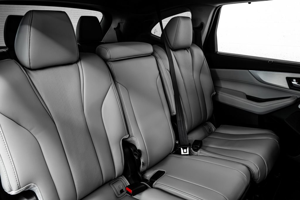 Certified 2026 Acura MDX FWD w/ Technology Package image 21