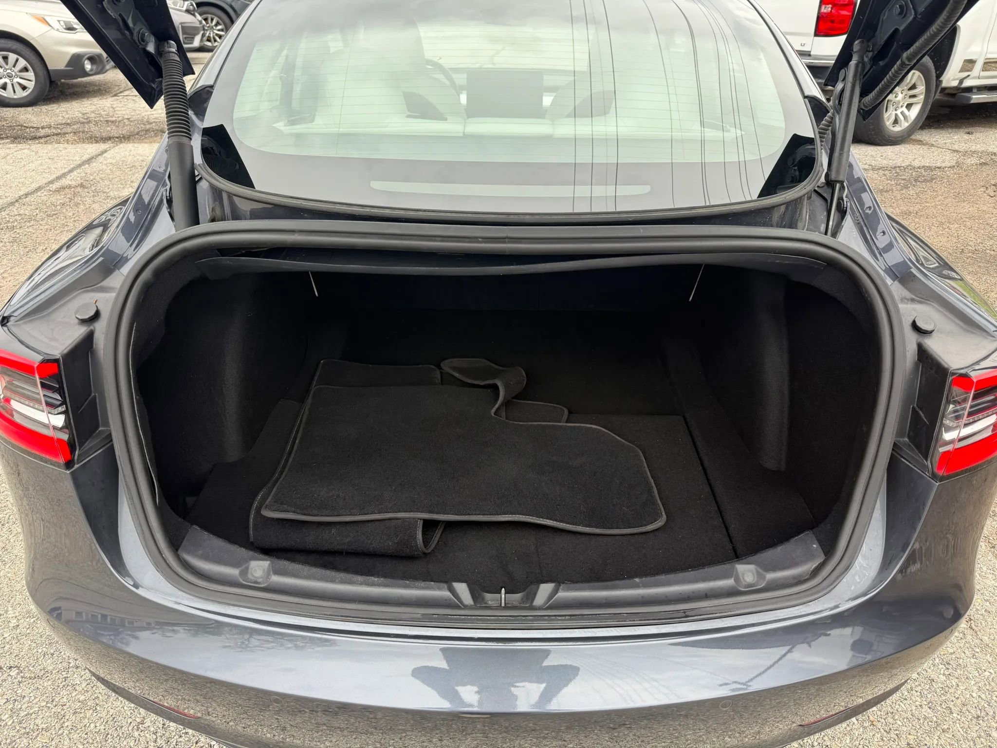 Used 2021 Tesla Model 3 Performance image 8