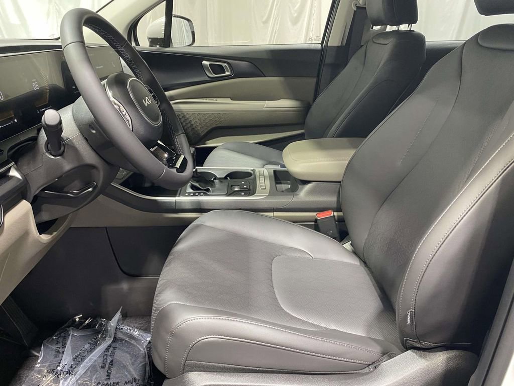 New 2026 Kia Carnival image 14