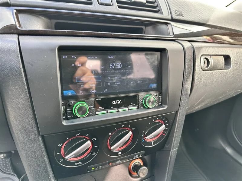 Used 2008 MAZDA MAZDA3 i Touring FWD image 21