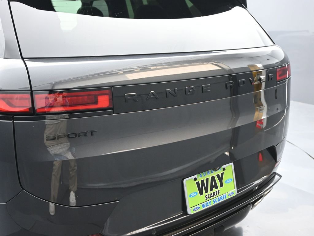 Used 2025 Land Rover Range Rover Sport Autobiography image 10