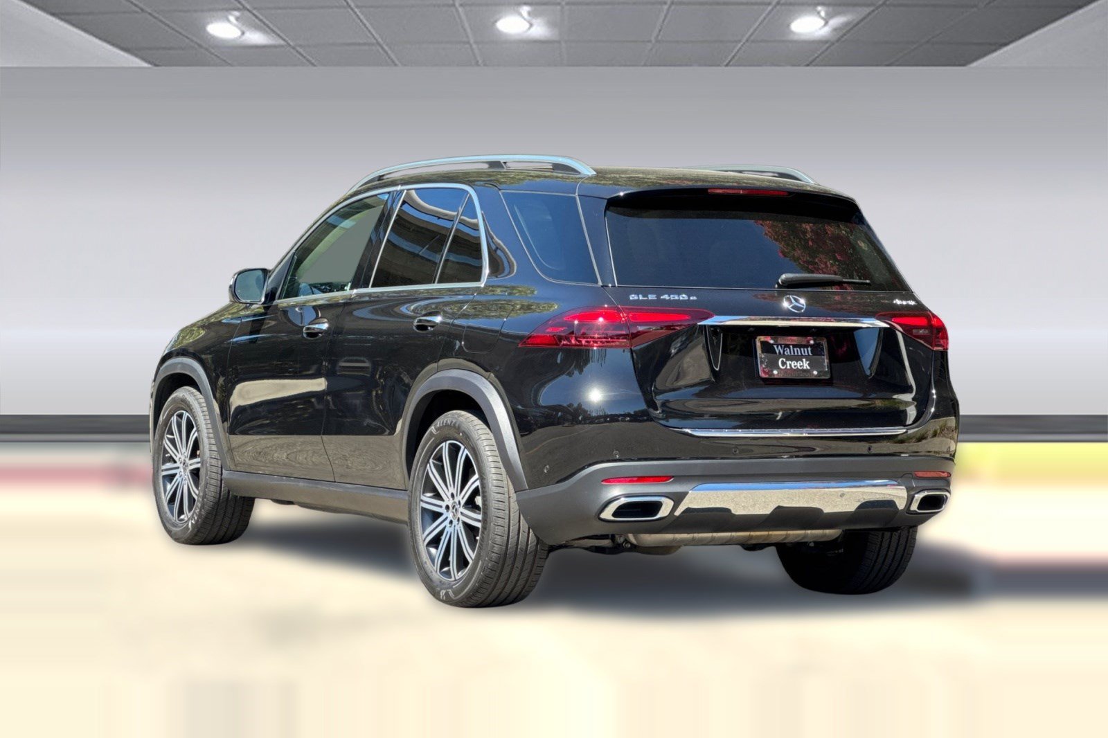 Certified 2024 Mercedes-Benz GLE 450e 4MATIC image 3