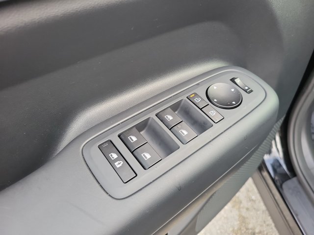 Certified 2026 Hyundai Santa Fe SE FWD image 13