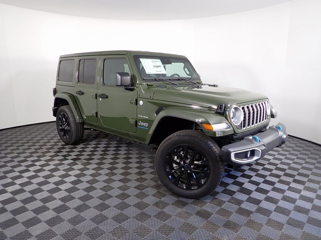New 2024 Jeep Wrangler Unlimited Sahara w/ Technology Group