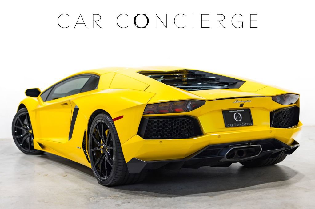 Used 2013 Lamborghini Aventador LP 700-4 image 8