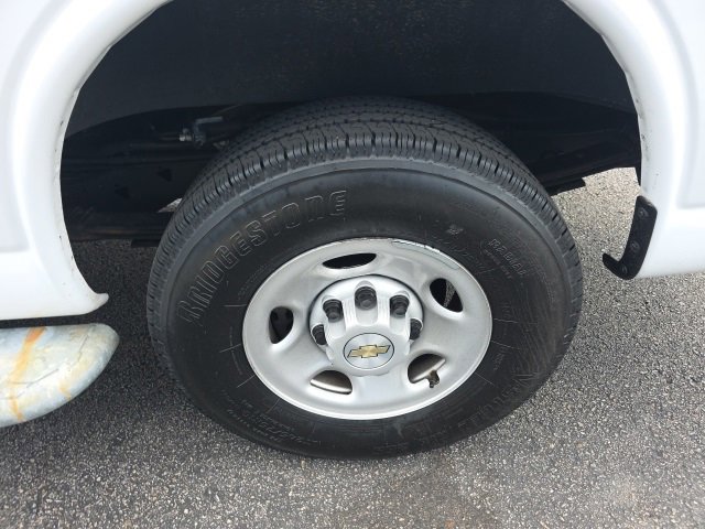 Used 2024 Chevrolet Express 2500 w/ Driver Convenience Package image 7