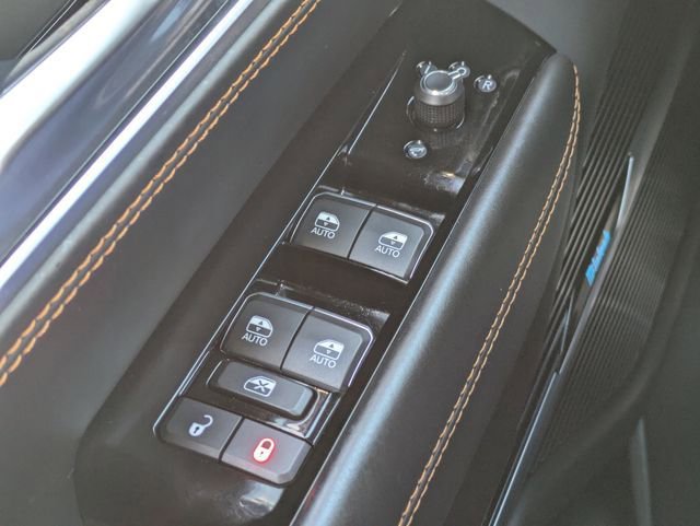 Used 2023 Jeep Grand Wagoneer Series III w/ Rear Seat Video Group 1 image 26