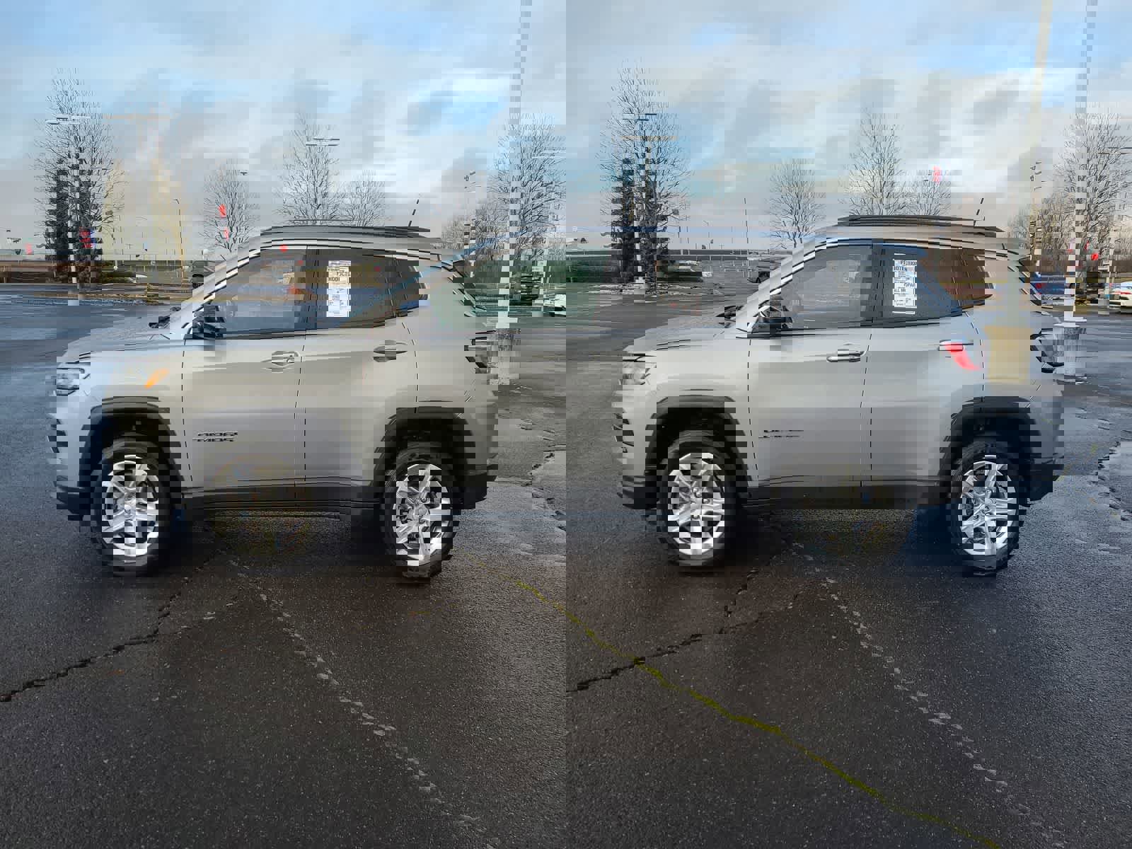 Certified 2023 Jeep Compass Latitude w/ Sun and Sound Group image 11