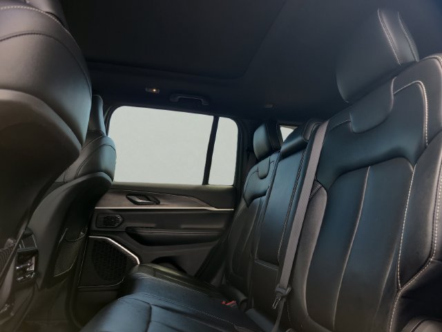 Used 2024 Jeep Grand Cherokee Limited 4xe AWD/4WD image 14