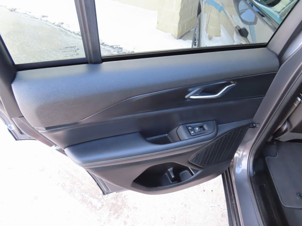 Certified 2024 Jeep Grand Cherokee Altitude image 26