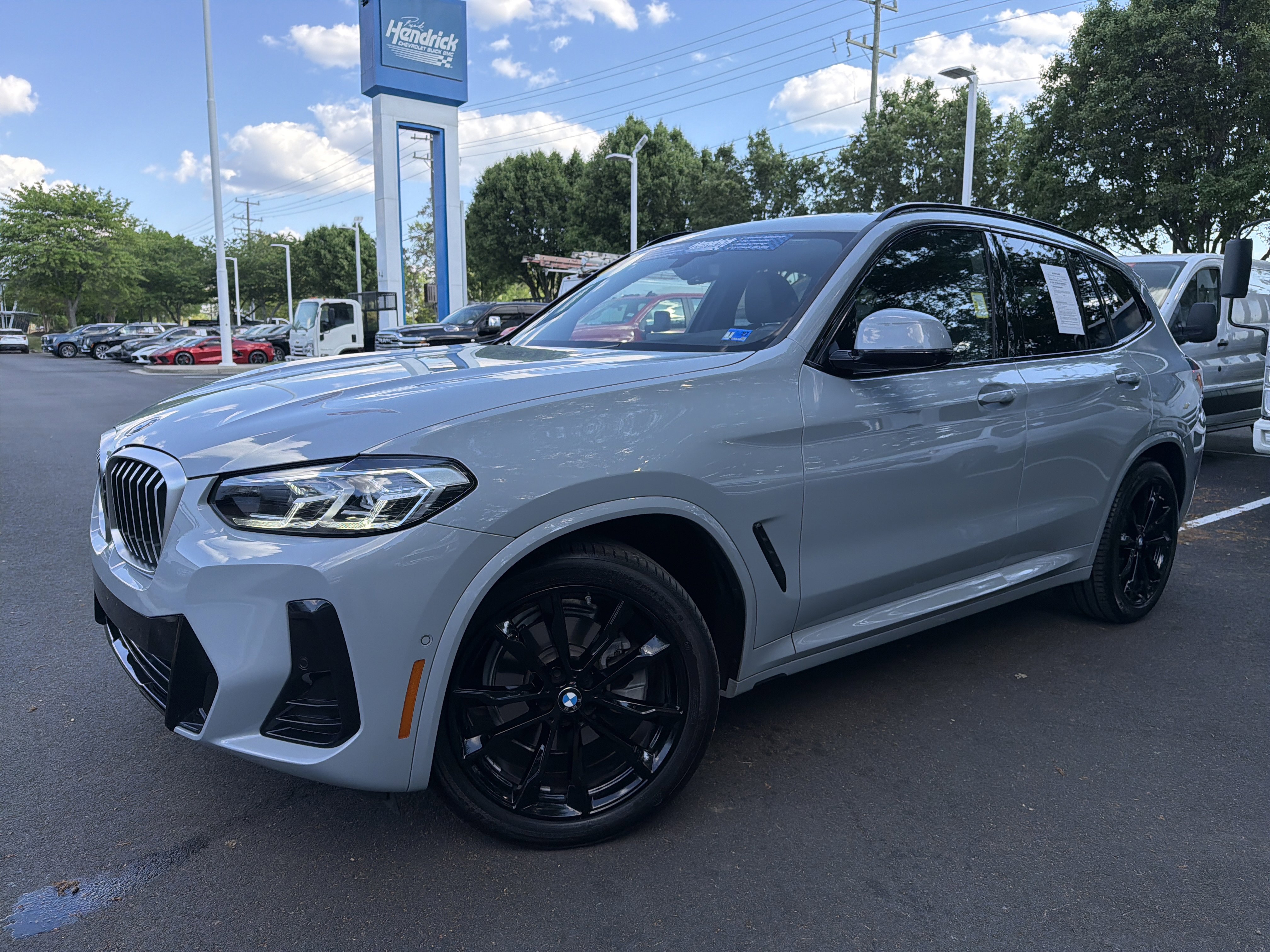 Used 2024 BMW X3 xDrive30i w/ Premium Package w/ZPA AWD/4WD image 7