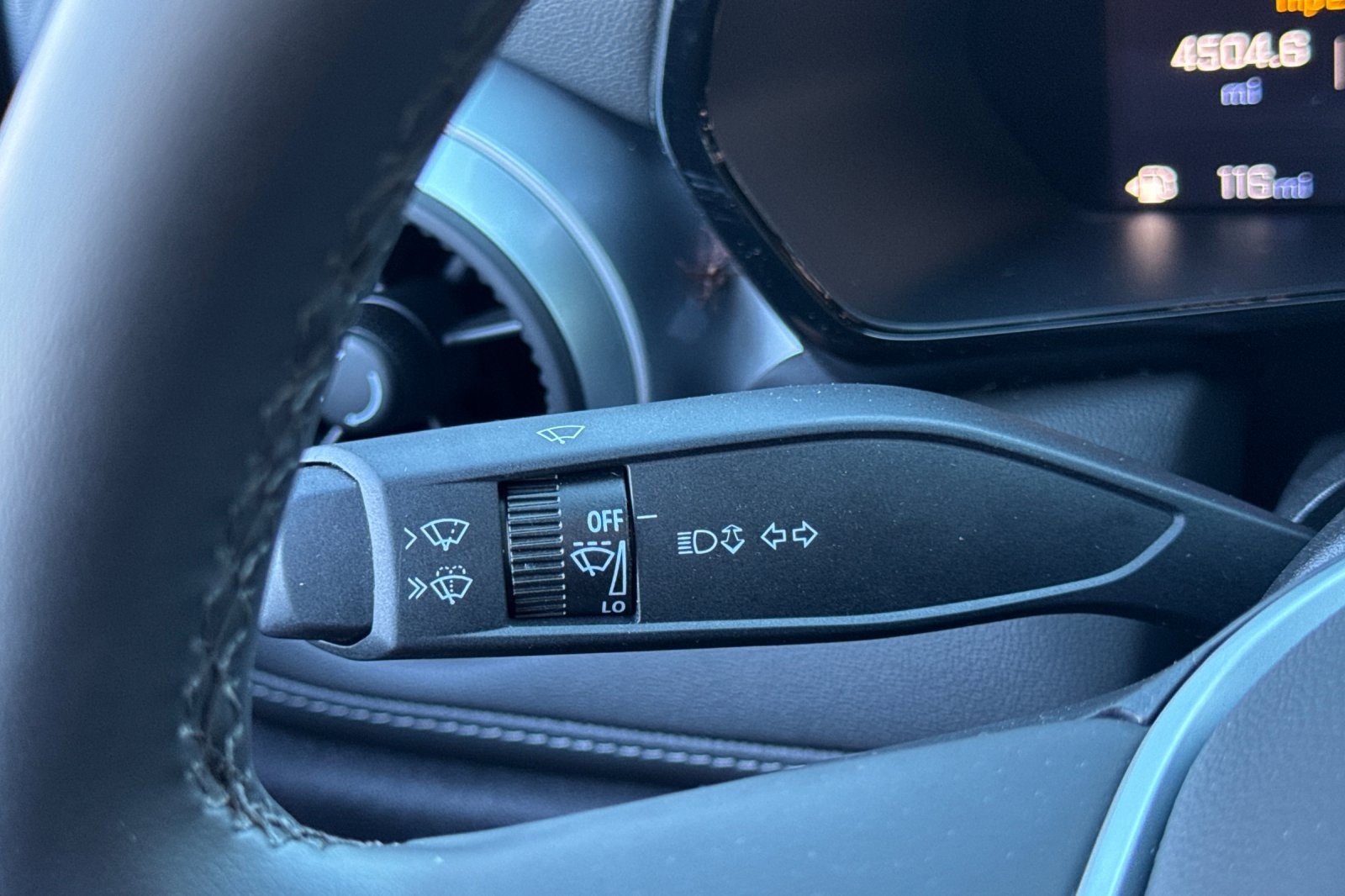 Used 2026 Chevrolet Colorado LT image 37