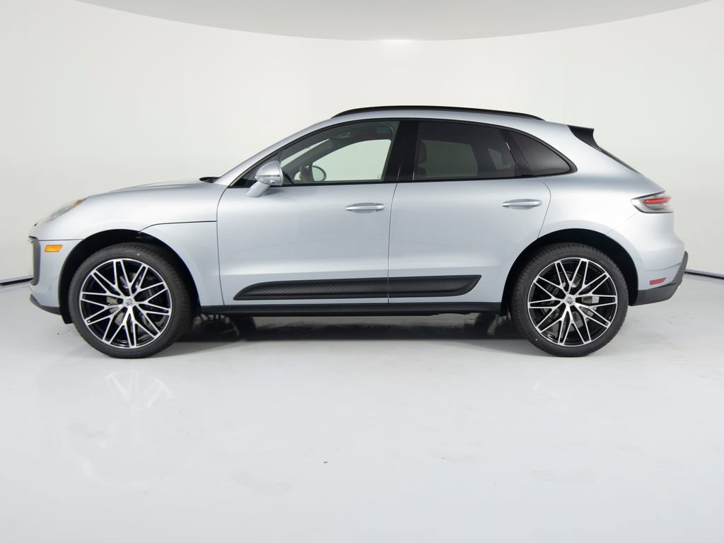 New 2026 Porsche Macan AWD/4WD image 2