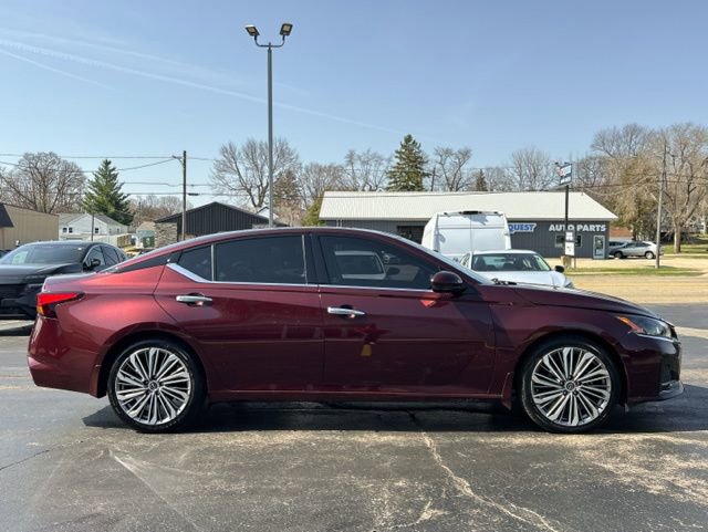 Used 2023 Nissan Altima 2.5 SL image 9