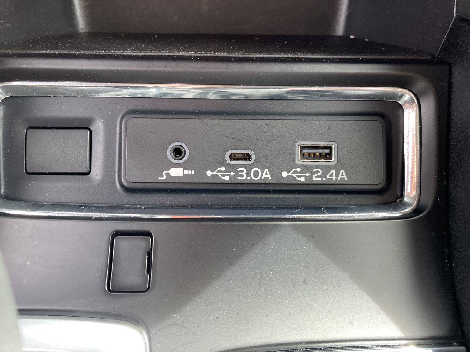 Used 2024 Subaru Ascent Limited AWD/4WD image 23