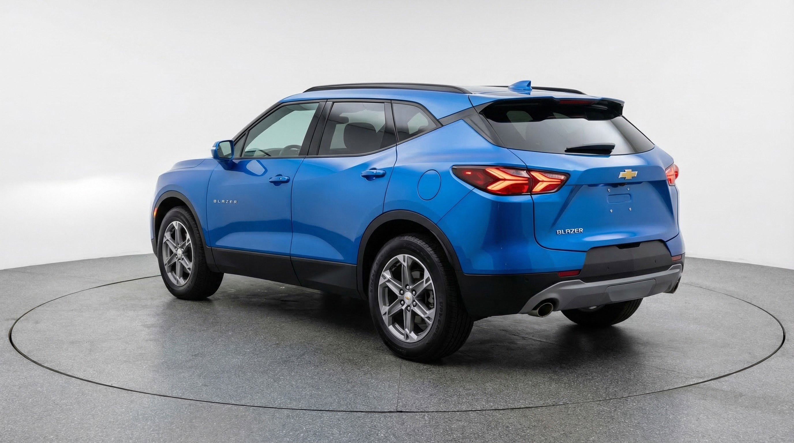 Used 2025 Chevrolet Blazer LT image 6