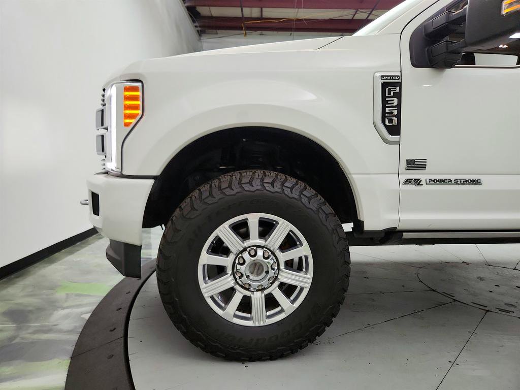 Used 2019 Ford F350 Limited w/ FX4 Off-Road Package AWD/4WD image 31