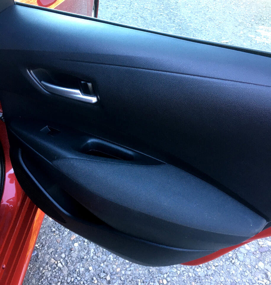 Used 2020 Toyota Corolla LE image 16