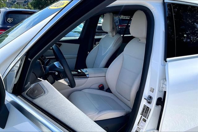 Used 2026 Mercedes-Benz GLC 300 4MATIC image 6
