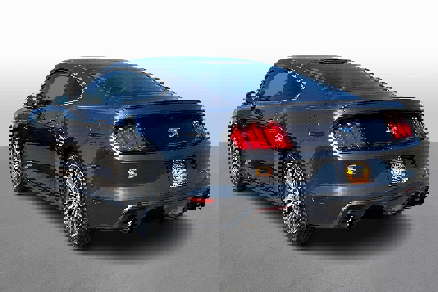 Used 2016 Ford Mustang EcoBoost image 11