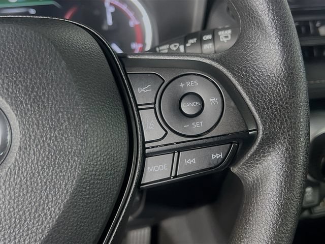 Used 2025 Toyota RAV4 XLE w/ Convenience Package FWD image 18