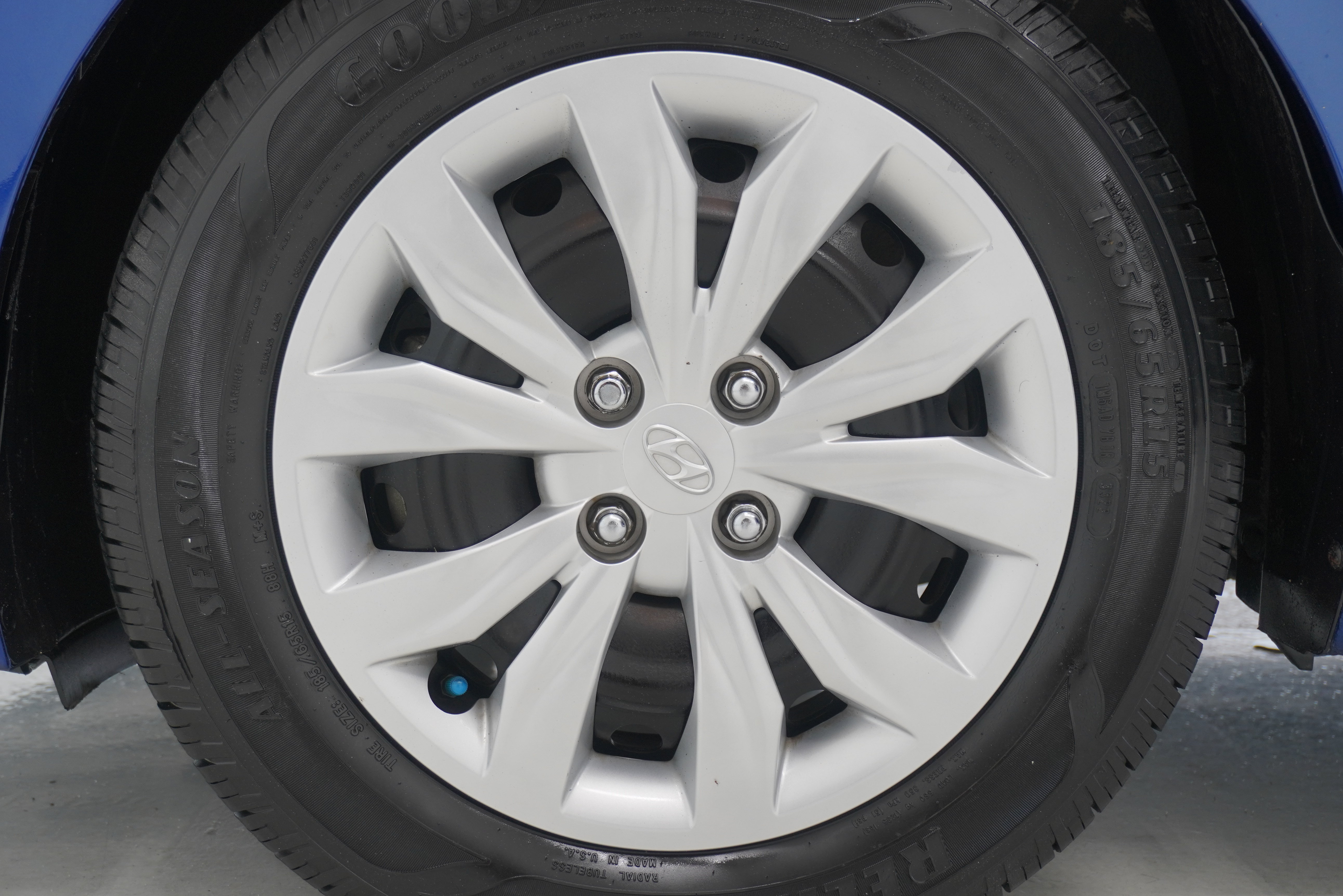 Used 2022 Hyundai Accent SE w/ Cargo Package FWD image 23