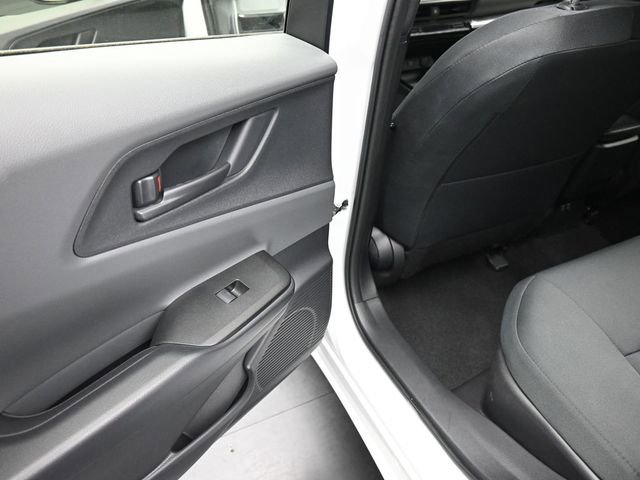Used 2025 Toyota Prius LE FWD image 16
