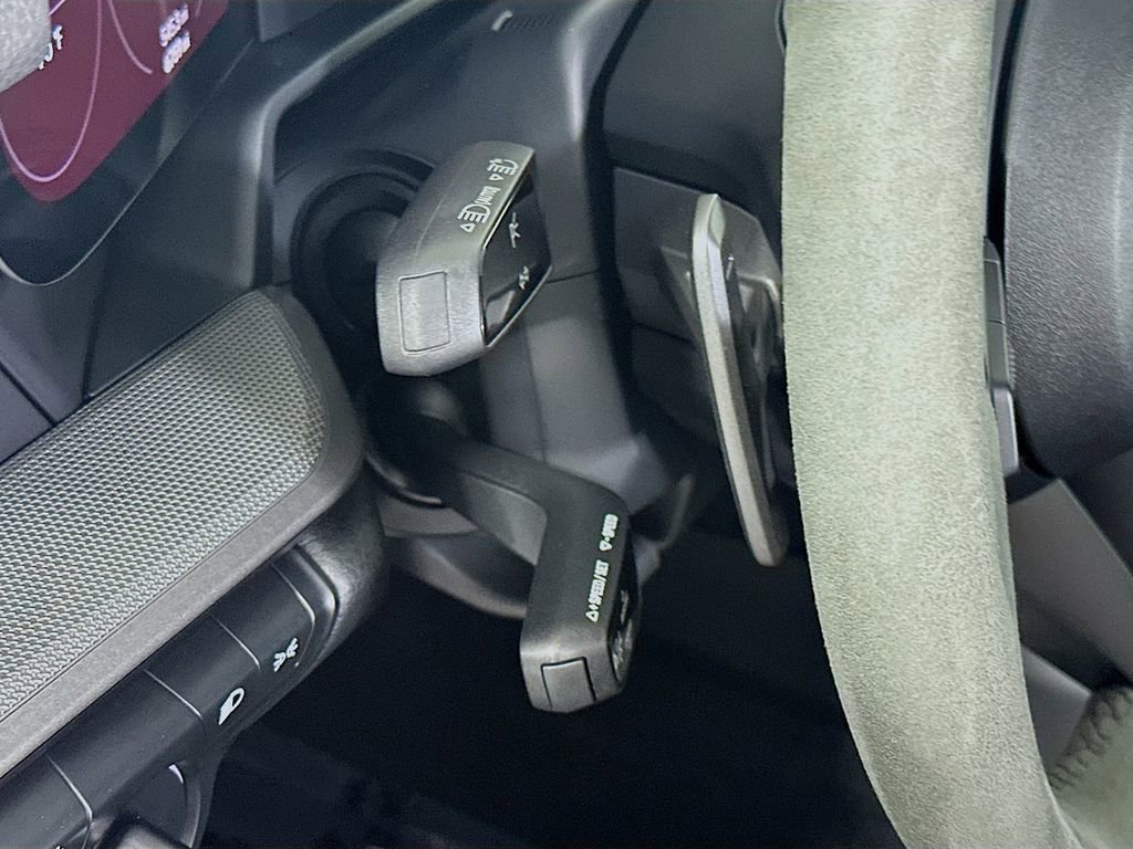 Certified 2024 Porsche 911 Carrera image 11