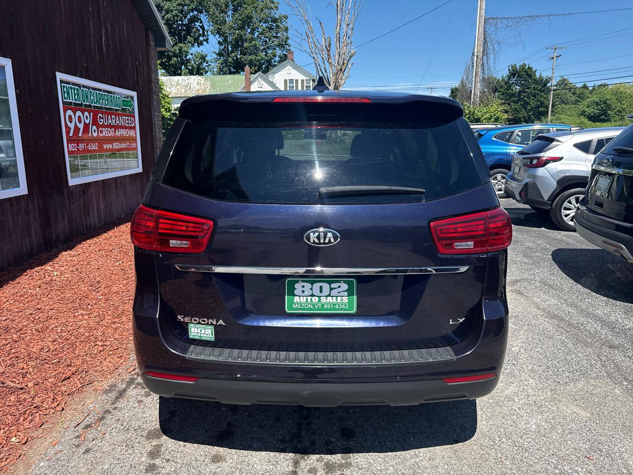 Used 2021 Kia Sedona LX FWD image 9