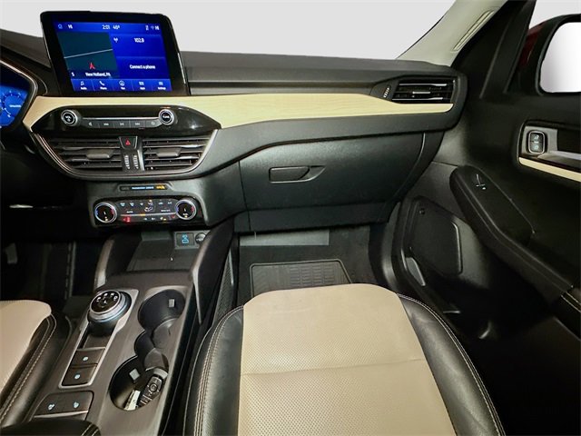 Certified 2022 Ford Escape Titanium w/ Titanium Elite Package image 24