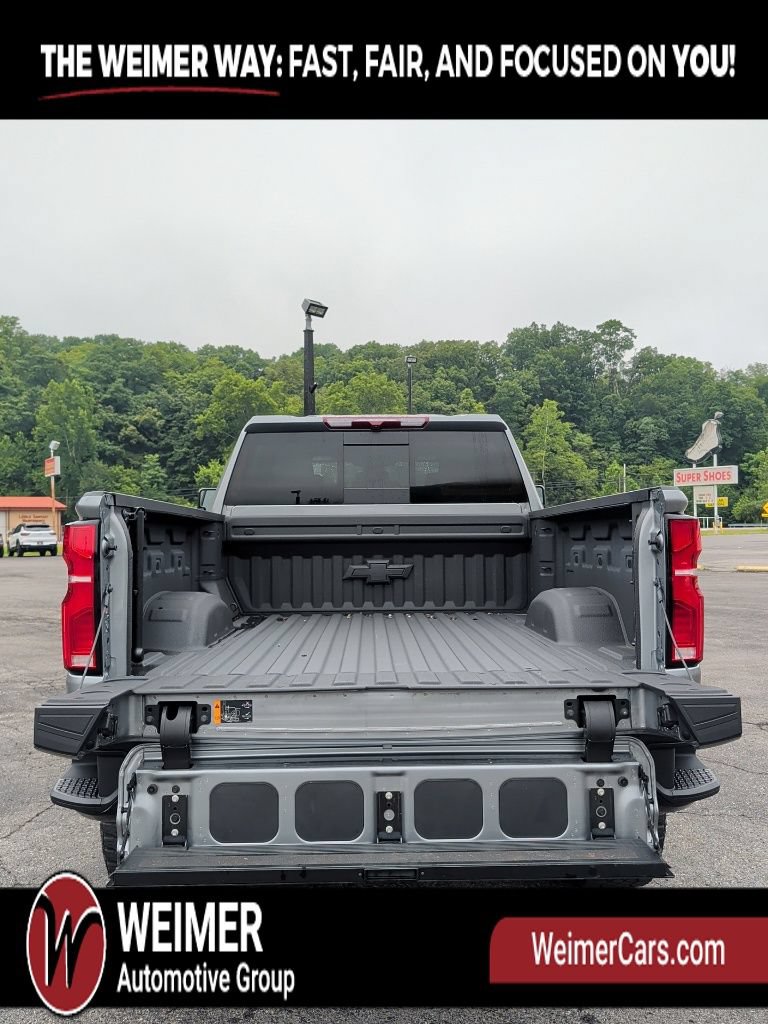 Used 2025 Chevrolet Silverado 2500 ZR2 AWD/4WD image 7