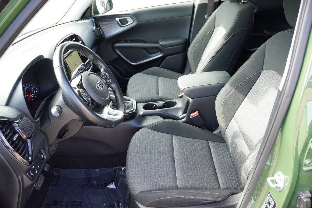 Used 2020 Kia Soul EX FWD image 15