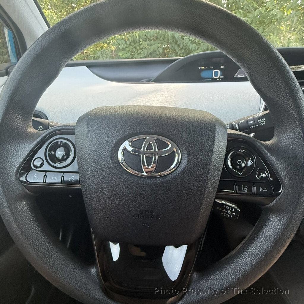 Used 2019 Toyota Prius LE FWD image 26